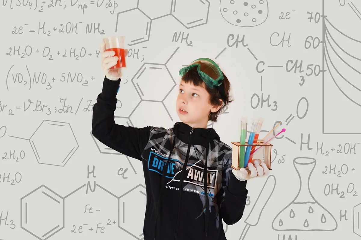 Découvrez les meilleures pratiques pour l'éducation bienveillante en 2026